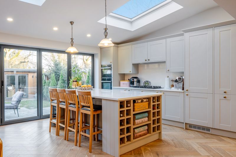 Kitchen- click for photo gallery